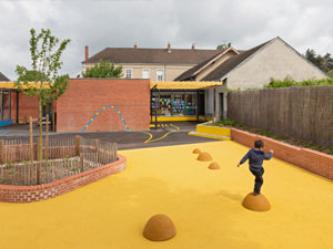 Aménagement d'une cour d'école à Saint-Vallier, EJO architectes et paysagistes