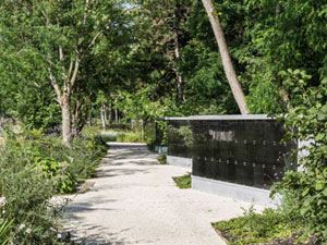 Cimetiere de Montigny-le-Bretonneux, Arc en Terre paysagistes