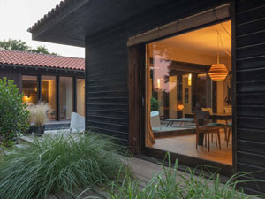 Maison dans les Landes, Reine Sagnes et Félix Pettes-Sagnes architectes